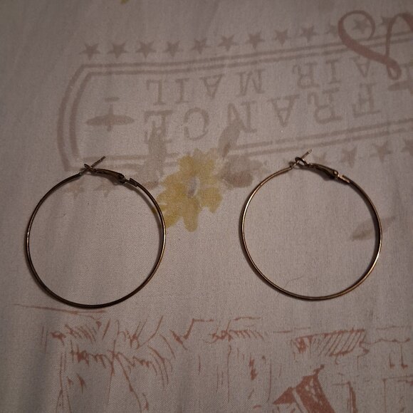 LoveShackFancy Jewelry - EVERYDAY WEAR SILVER HOOPSFinal price pls can' tafford any more discount